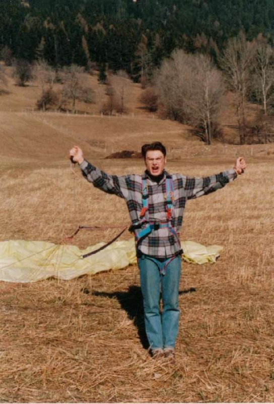 Claus Paraglider Lander